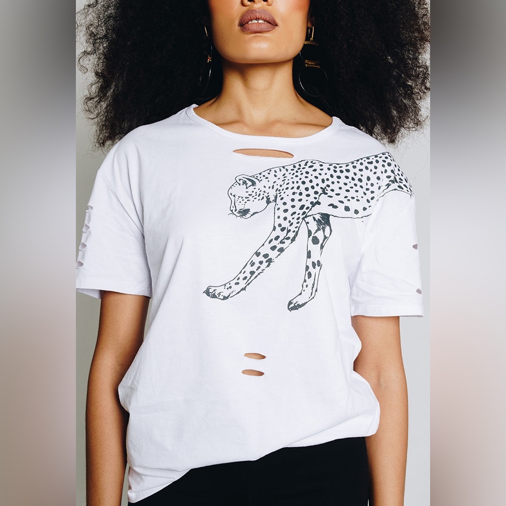 White Distressed T-Shirt with Cheetah Graphic New